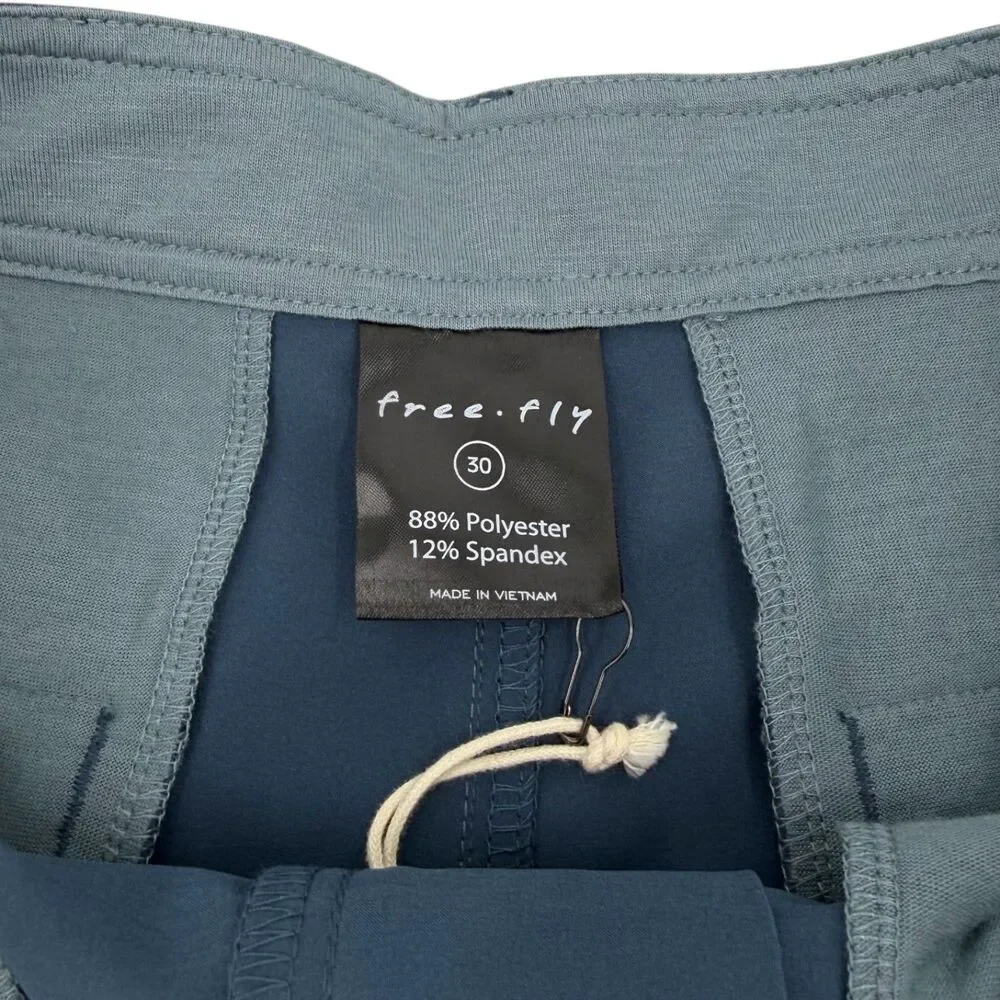 NWT Free Fly Men's Bamboo Lined Hybrid Shorts Navy Blue Size 30